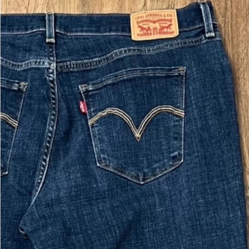 Levis levi women
